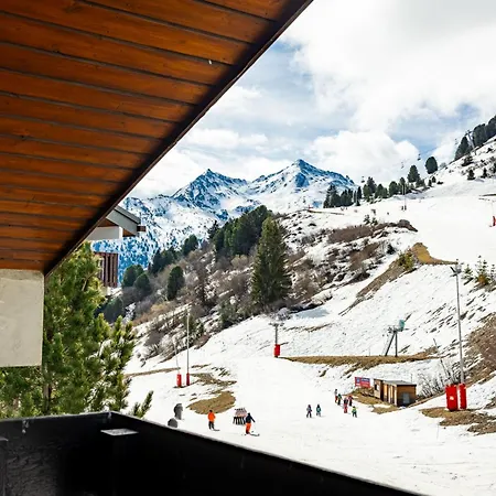Ski-in Ski-out 3-bedroom Duplex Mottaret Meribel