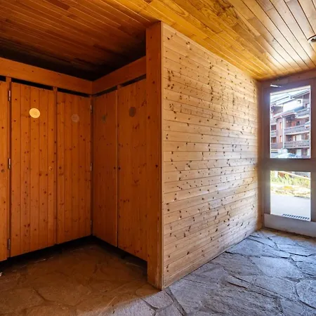 Ski-in Ski-out 3-bedroom Duplex Mottaret