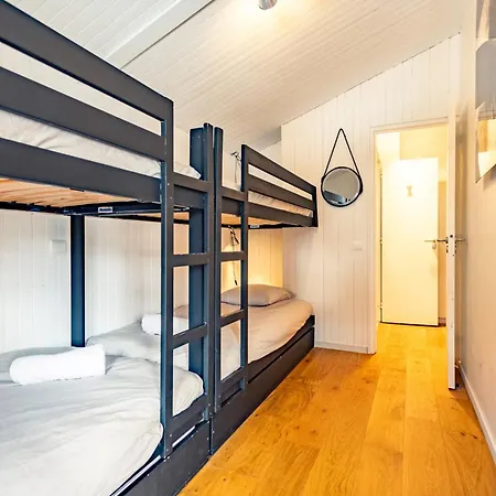 Ski-in Ski-out 3-bedroom Duplex Mottaret Apartment Meribel